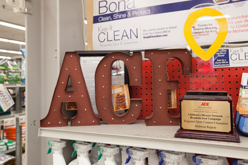 Hardware Store «John W Weiss Ace Hardware», reviews and photos, 1560 Waukegan Rd, Glenview, IL 60025, USA