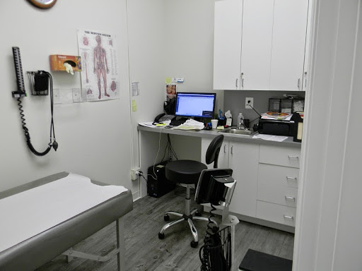 Medical Center - Family Doctors clinic Offices image 6