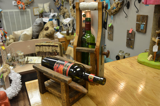 Boutique «Oak & Lace», reviews and photos, 802 S Main St, Columbia, TN 38401, USA