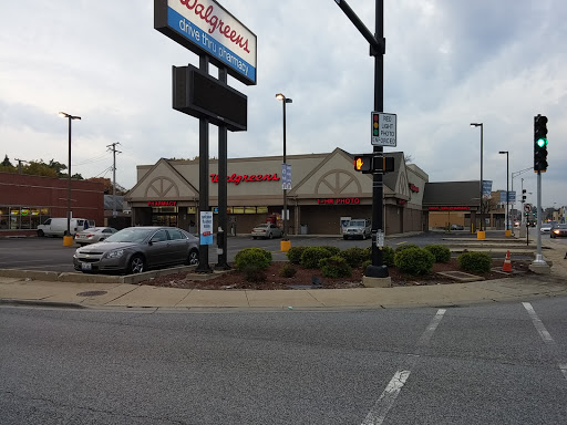 Walgreens, 7200 W Roosevelt Rd, Forest Park, IL 60130, USA, 