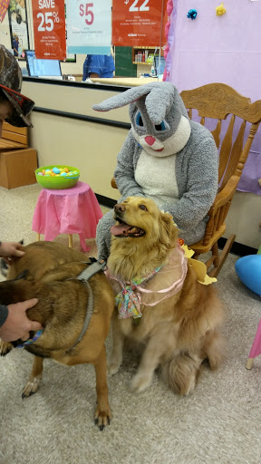 Pet Supply Store «PetSmart», reviews and photos, 985 Erica Ln, Yorkville, IL 60560, USA