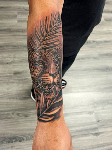 Explore cute heart tattoo ideas, creative tattoo ideas in Pittsburg, available at Delta Art & Tattoo