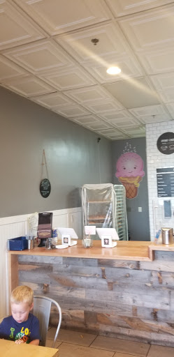 Ice Cream Shop «The Parlor Ice Cream Puffs», reviews and photos, 1490 Eureka Rd #170, Roseville, CA 95661, USA