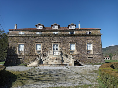 Lugar de interés histórico – Palacio de Bustamante y Guerra – Ontaneda