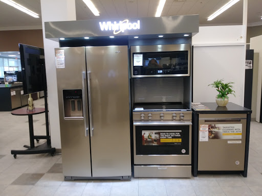 Appliance Store «Famous Tate Appliance & Bedding Centers», reviews and photos, 1015 E Brandon Blvd, Brandon, FL 33511, USA