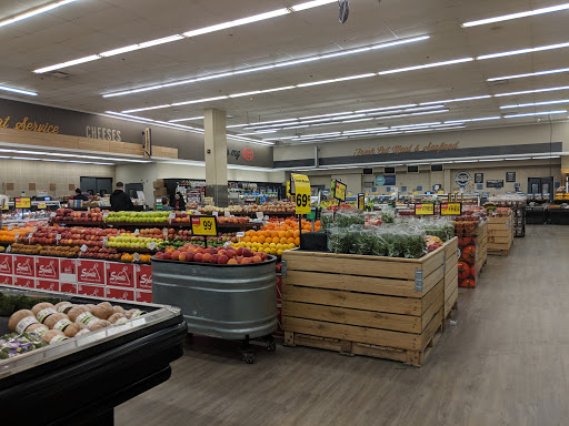Grocery Store «Jewel-Osco», reviews and photos, 150 W Main St, Barrington, IL 60010, USA