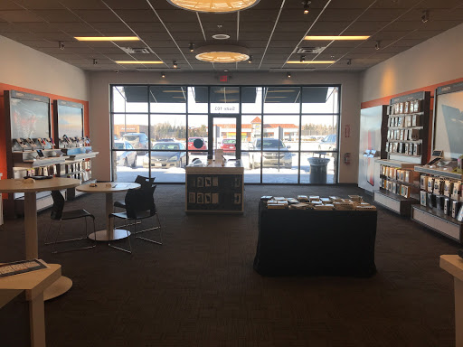 Cell Phone Store «AT&T Authorized Retailer», reviews and photos, 6876 Cincinnati Dayton Rd, Liberty Township, OH 45044, USA