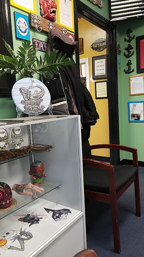Tattoo Shop «Paradise Tattoo», reviews and photos, 1050 Bridgeport Ave, Milford, CT 06460, USA