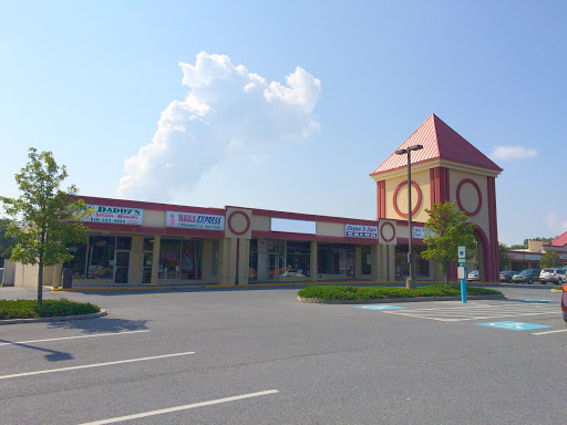 Shopping Mall «North End Shopping Center», reviews and photos, 1300 N Charlotte St, Pottstown, PA 19464, USA