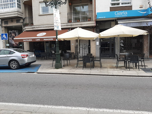 Jardín pastelería panadería y cafe bar