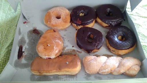 Donut Shop «Yum Yum Donuts», reviews and photos, 9886 Central Ave, Montclair, CA 91763, USA