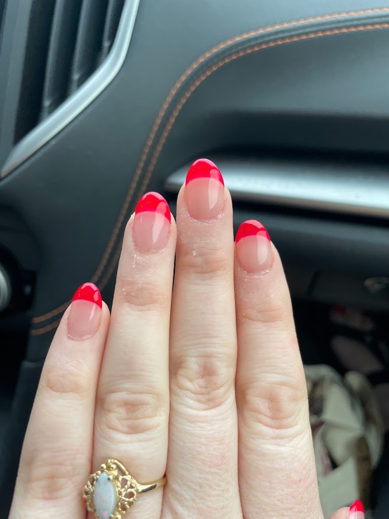 Top Nails 19940