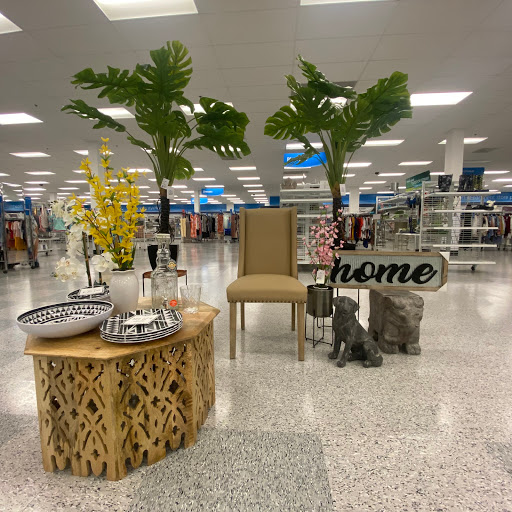 Clothing Store «Ross Dress for Less», reviews and photos, 17171 Bothell Way NE, Lake Forest Park, WA 98155, USA