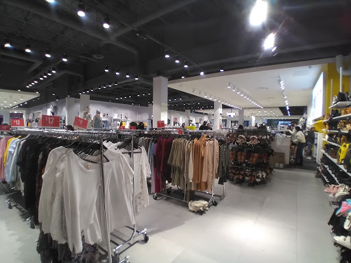 Clothing Store «Forever 21», reviews and photos, 293 Valley River Center, Eugene, OR 97401, USA