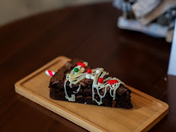 Malong Cafe & ChillBar