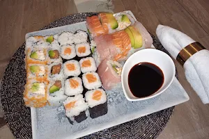 sushi thon image
