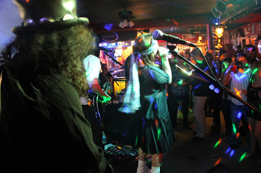 Bar & Grill «Rockn Angels Bar Restaurant, Karaoke & Live Music», reviews and photos, 7200 N Dixie Hwy, Boca Raton, FL 33487, USA