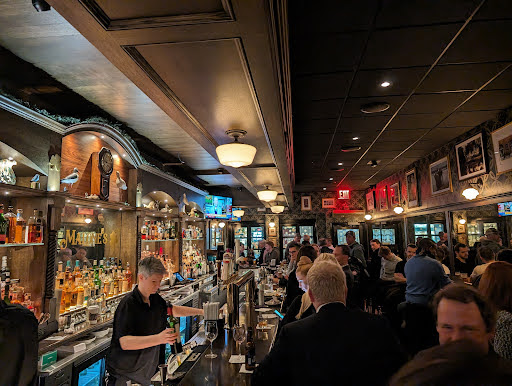 Malone's Irish Bar & Restaurant, 692 3rd Ave, New York, NY 10017