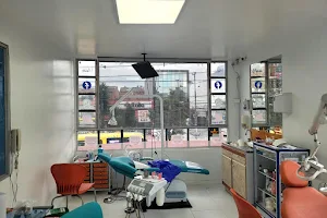 Yinet Tellez Odontología image