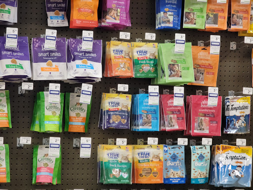 Pet Supply Store «Petco Animal Supplies», reviews and photos, 1419 Towne Square Blvd NW, Roanoke, VA 24019, USA