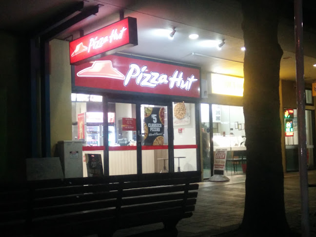 Reviews of Pizza Hut Johnsonville in Wellington - Restaurant