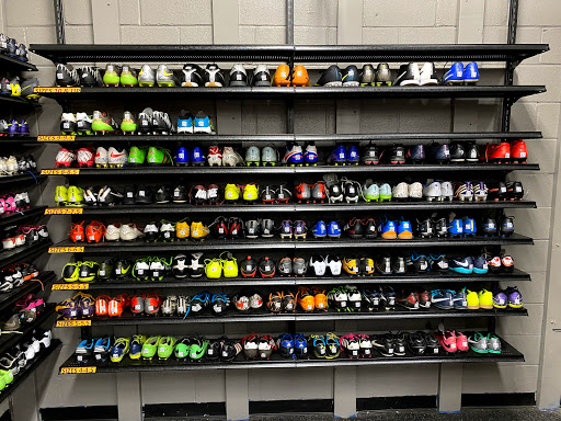 Sporting Goods Store «Play It Again Sports», reviews and photos, 62 Montvale Ave E, Stoneham, MA 02180, USA