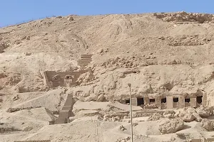 Dra' Abu el-Naga' Necropolis image