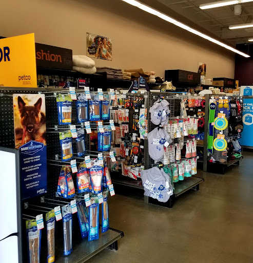 Pet Supply Store «Unleashed by Petco», reviews and photos, 2650 5th St b, Alameda, CA 94501, USA