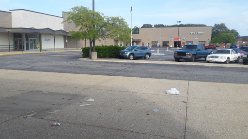 Shopping Mall «Marquette Mall and Office Tower», reviews and photos, 450 St John Rd #202, Michigan City, IN 46360, USA