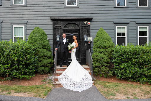 Bridal Shop «Modern Bride & Formal Shop», reviews and photos, 200 NH-101 #1, Bedford, NH 03110, USA