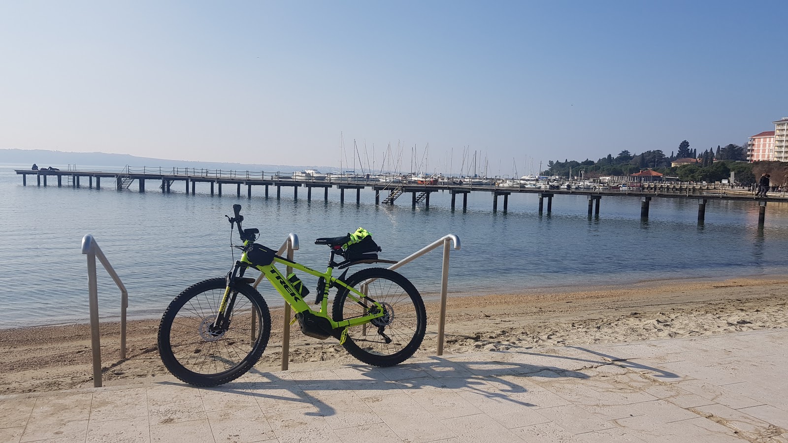 Φωτογραφία του Portoroz Beach - δημοφιλές μέρος μεταξύ λάτρεις της χαλάρωσης