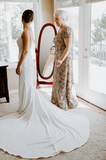 Sincerely The Bride, 111 W 7th St, Vancouver, WA 98660, USA, 