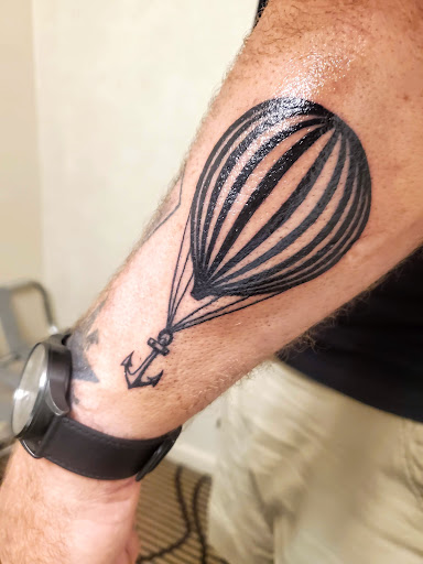 Tattoo Shop «Lucky You Tattoos», reviews and photos, 181 W Alameda St A, Manteca, CA 95336, USA