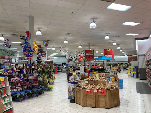Grocery Store «Schnucks», reviews and photos, 200 N Vine St, Urbana, IL 61802, USA