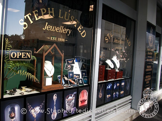 Steph Lusted Jewellery & Objets d' Art - Wellington