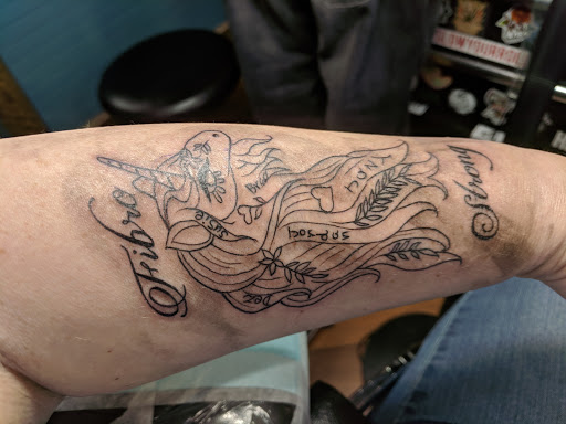 Explore side of the hand tattoo ideas, creative tattoo ideas in Albuquerque, available at Iron Anchor Tattoo Parlour