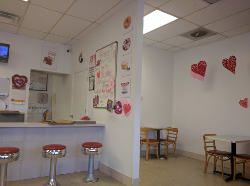 Donut Shop «Dough In The Box», reviews and photos, 3184 Austell Rd SW, Marietta, GA 30008, USA
