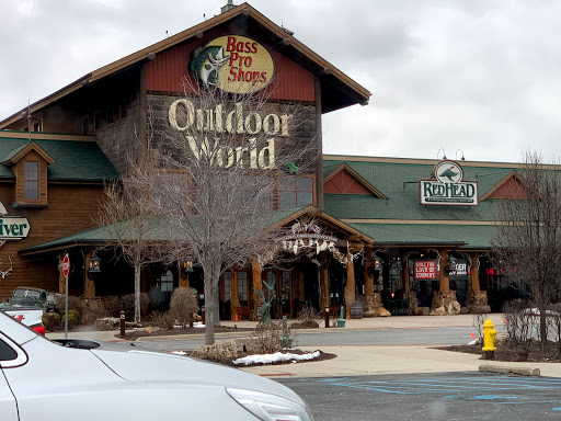 Sporting Goods Store «Bass Pro Shops», reviews and photos, 10000 Bass Pro Blvd, Rossford, OH 43460, USA