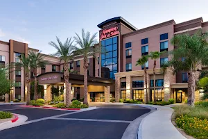 Hampton Inn & Suites Phoenix Glendale-Westgate image