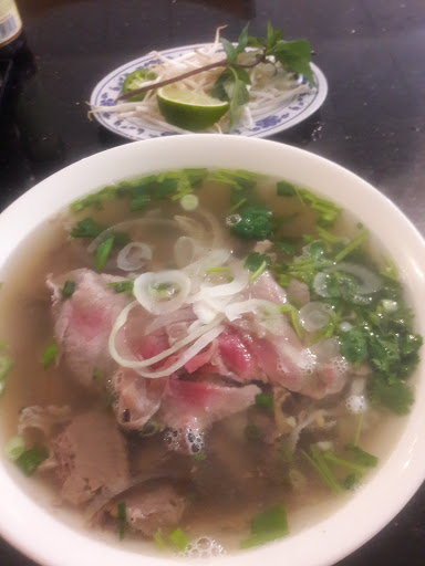 Shopping Mall «Villa Norte Shopping Center», reviews and photos, 3251 Holiday Ct, La Jolla, CA 92037, USA