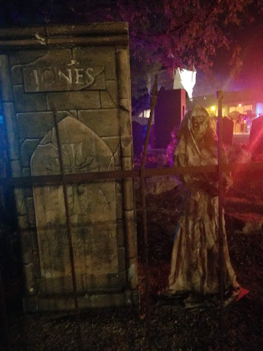 Amusement Park «Screams Halloween Theme Park», reviews and photos, 2511 FM 66, Waxahachie, TX 75167, USA