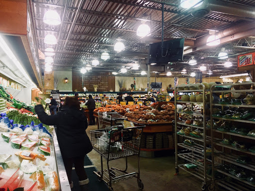 Grocery Store «Market Place On Oakton», reviews and photos, 4817 Oakton St, Skokie, IL 60077, USA