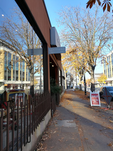 Thrift Store «Goodwill South Lake Union», reviews and photos, 411 Westlake Ave N, Seattle, WA 98109, USA