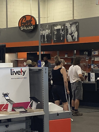 Electronics Store «Best Buy», reviews and photos, 675 US-1, Iselin, NJ 08830, USA