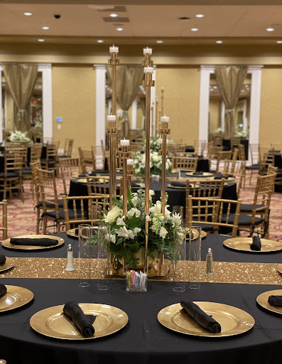 Florist «Raindrops N Roses», reviews and photos, 530 E Broadway St, Shelbyville, IN 46176, USA