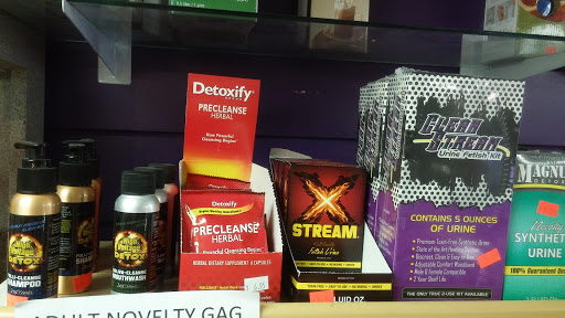 Tobacco Shop «One Love Tobacco & Gifts», reviews and photos, 7116 Gulf Blvd, St Pete Beach, FL 33706, USA