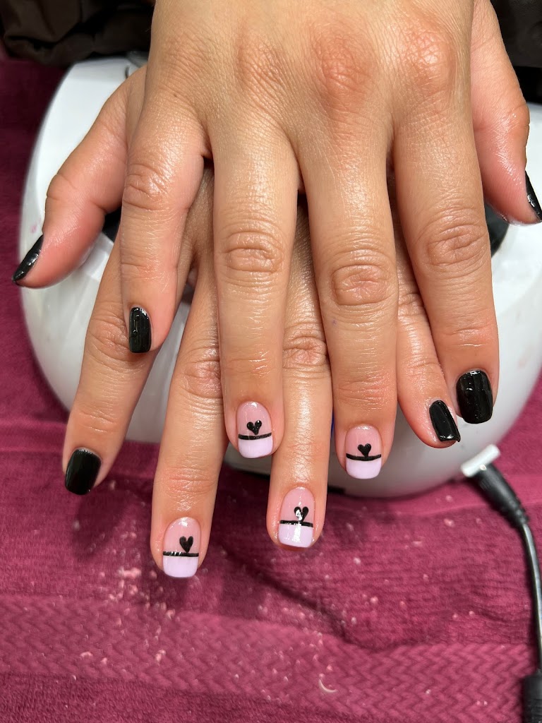 Almond Plaza Nails & Spa 94568
