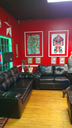 Tattoo Shop «Hollyweird Tattoos», reviews and photos, 569 GA-138, Jonesboro, GA 30236, USA