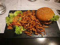 Hamburger du Restaurant français Restaurant Izard Café Central (ICC) à Saint-Lary-Soulan - n°15