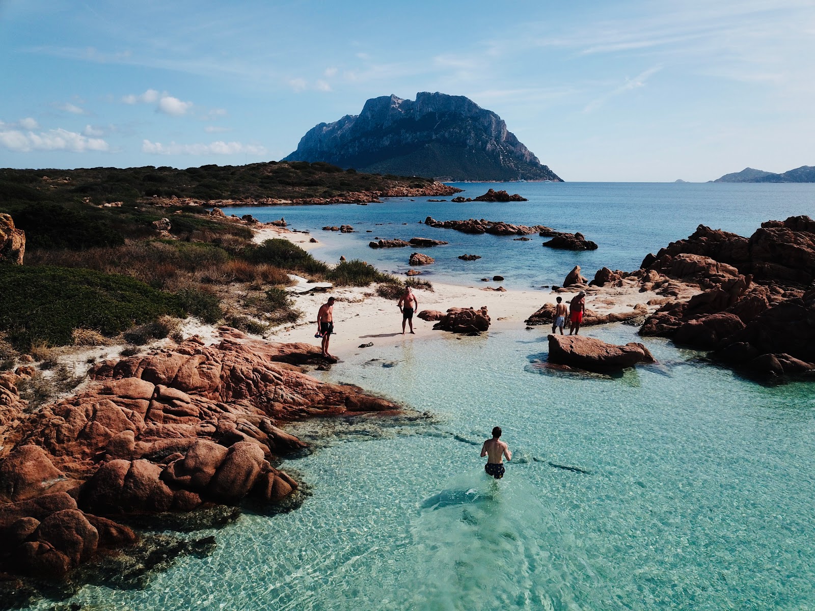 Photo de Sud di Isola Piana Beach et ses beaux paysages